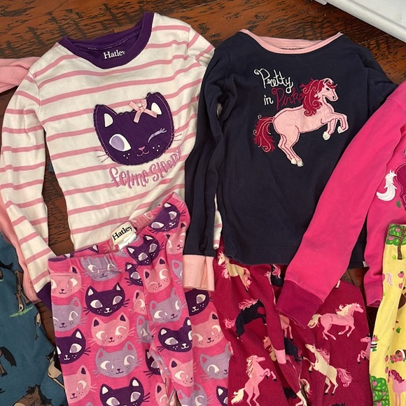 Bundle of 5 Hatley and one Lazy one pajamas sets - Picture 3 of 9